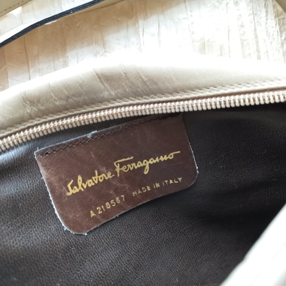 Salvatore Ferragamo vintage shoulder  Bag - Picture 5 of 10